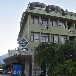 Ares City Hotel